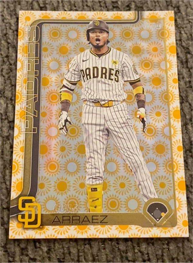 2025 Topps Series 2 #393 Luis Arraez — front
