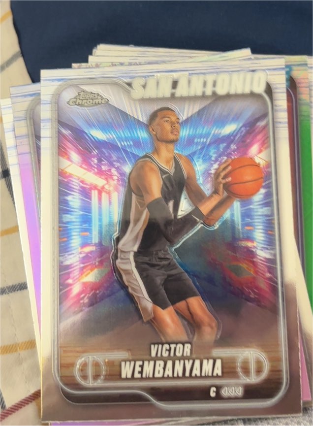 2024-25 Topps Chrome #193 Victor Wembanyama — front