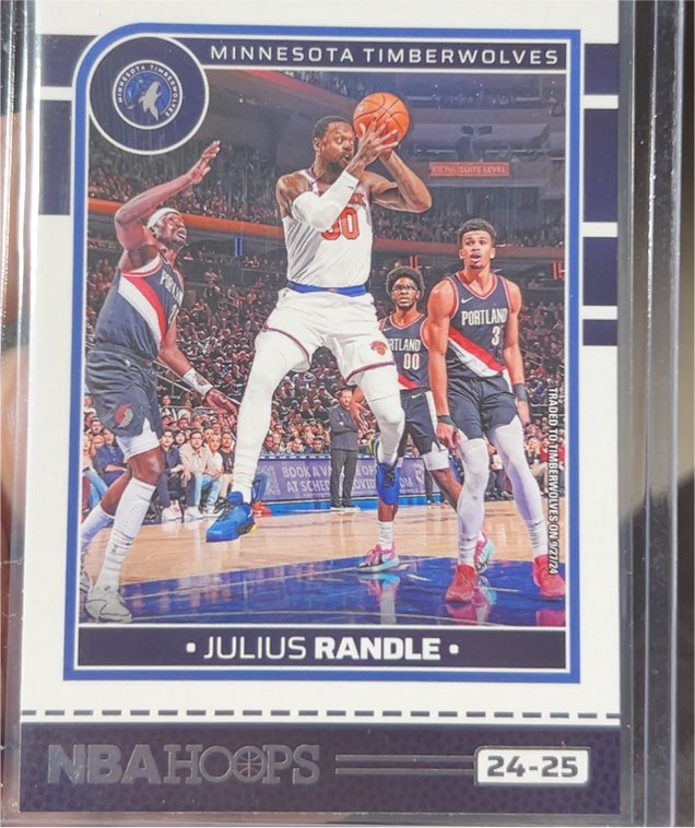 2024-25 Panini NBA Hoops #89 Julius Randle — front