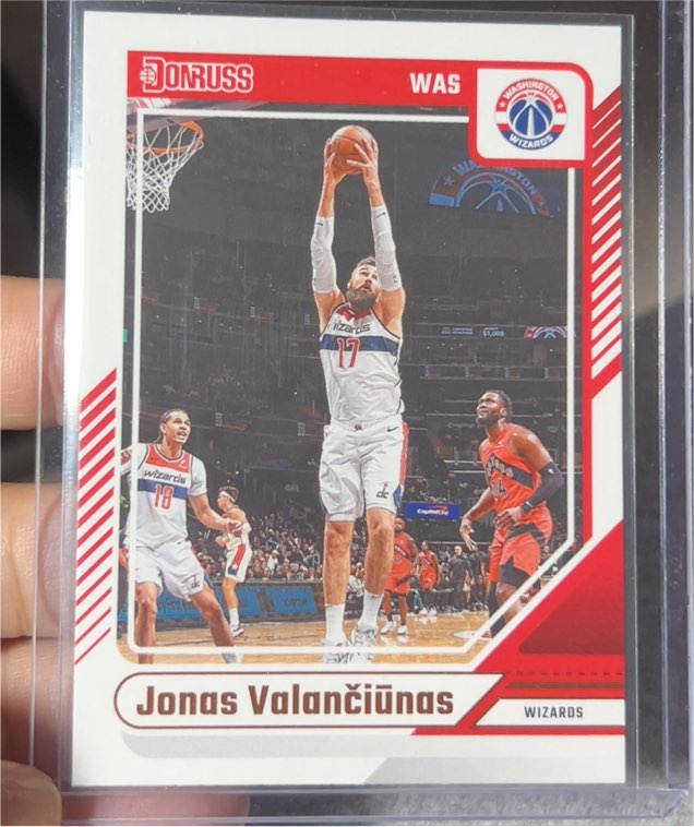 2024-25 Donruss #71 Jonas Valančiūnas — front