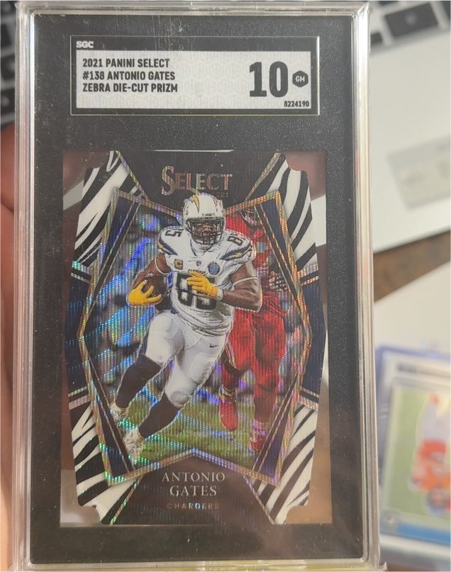 2021 Panini Select #138 Antonio Gates Zebra Die-Cut Prizm — front