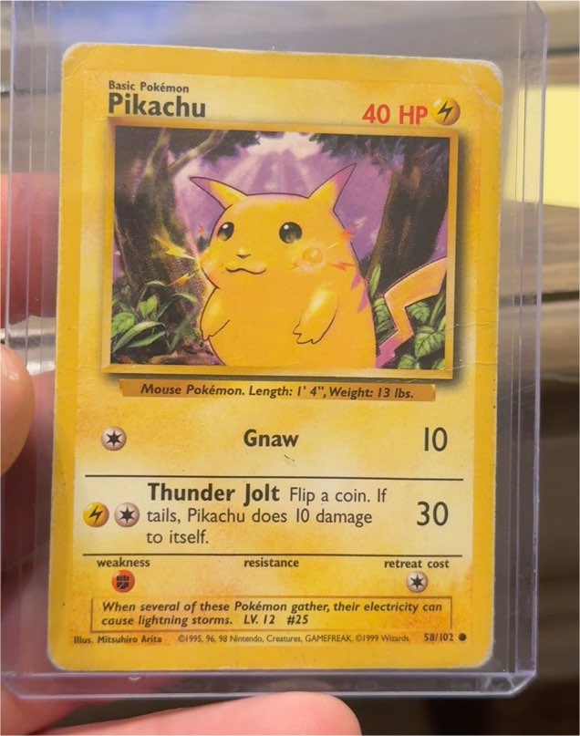 1999 Pokémon Base Set #58 Pikachu — front