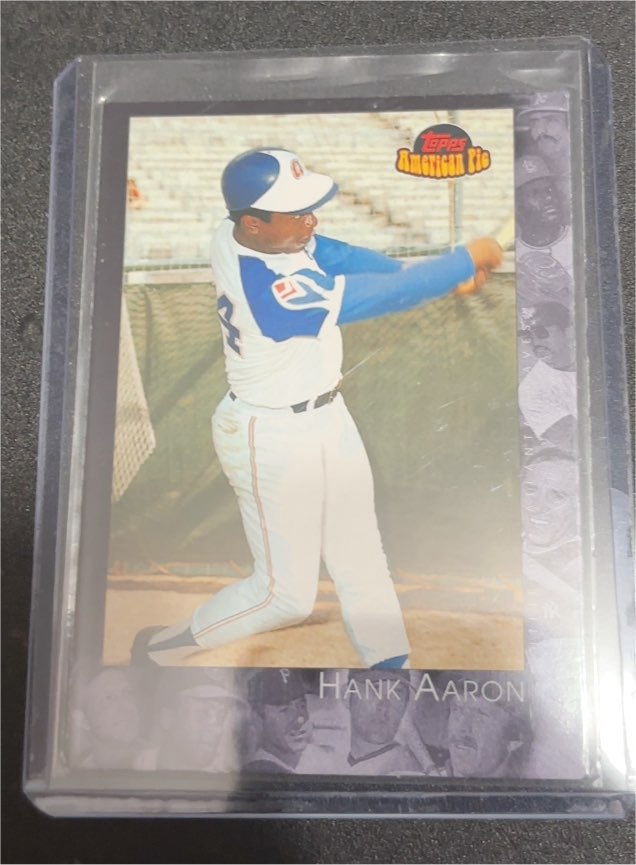 2001 Topps American Pie #40 Hank Aaron — front