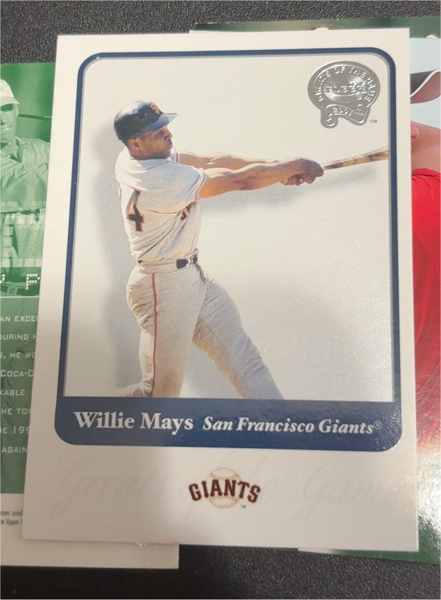 2001 Fleer Greats of the Game #115 Willie Mays — front