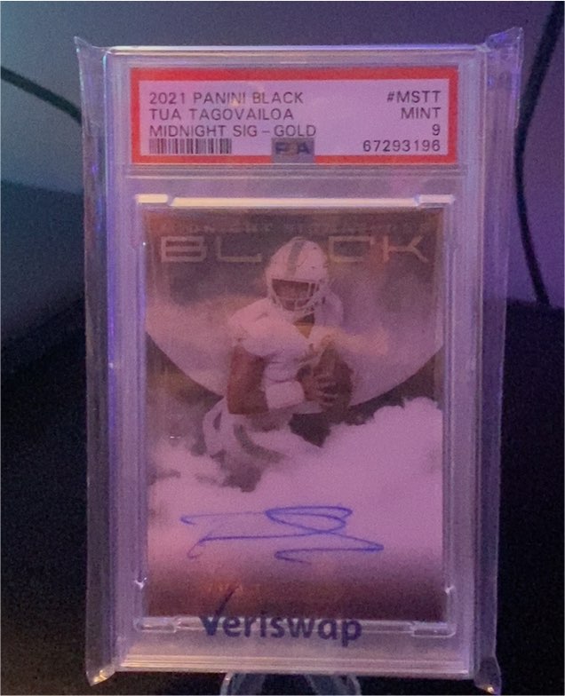 2021 Panini Black #MSTT Tua Tagovailoa Midnight Sig - Gold — front