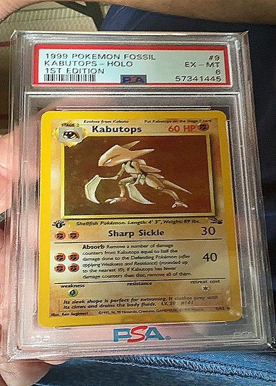 1999 Pokémon Fossil #9 Kabutops Holo 1st Edition — front