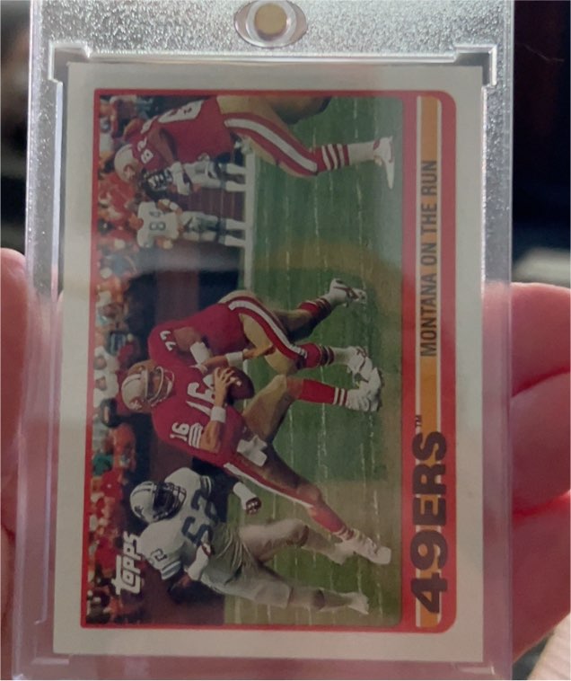 1989 Topps #6 Joe Montana On The Run — front