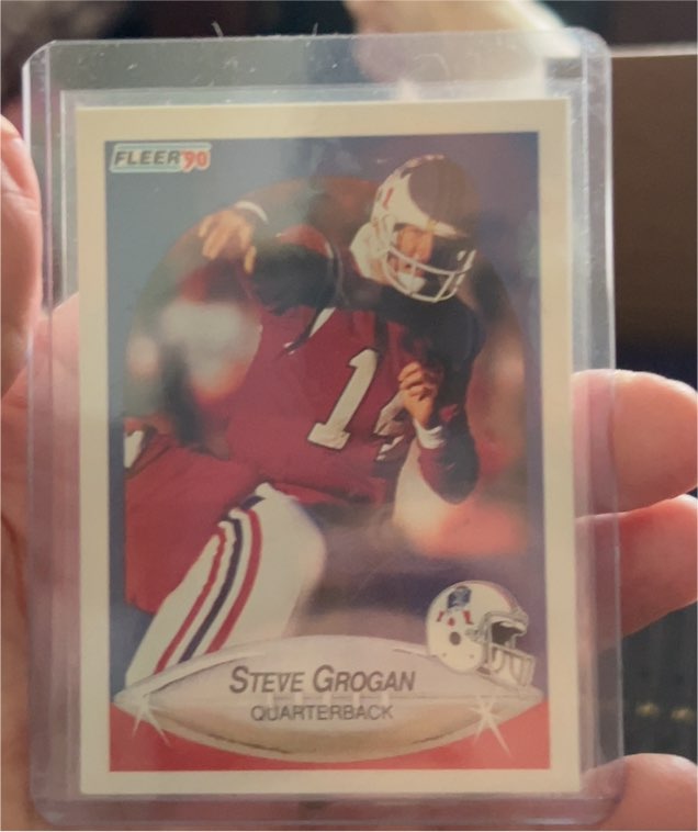 1990 Fleer #1 Steve Grogan — front