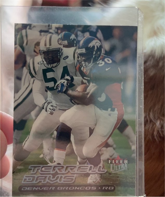 2000 Fleer Ultra #128 Terrell Davis — front