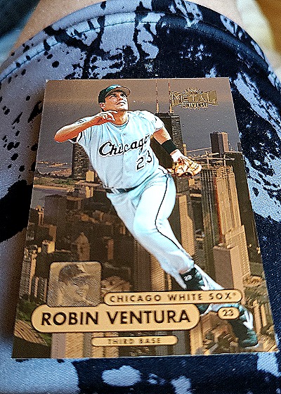 1998 Skybox Metal Universe #37 Robin Ventura — front