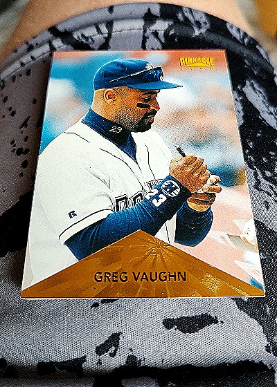 1996 Pinnacle #129 Greg Vaughn — front