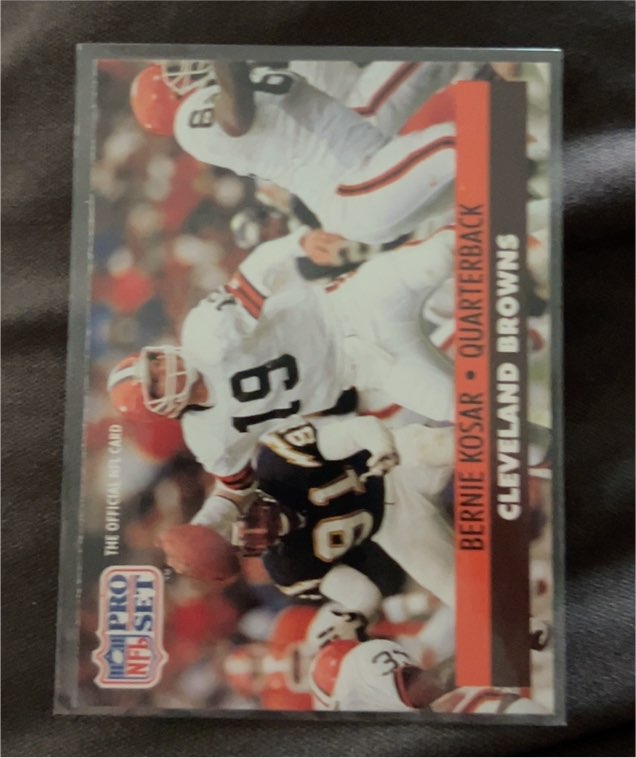1991 Pro Set #121 Bernie Kosar — front
