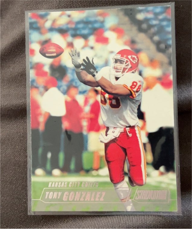 2002 Topps Stadium Club #68 Tony Gonzalez — front