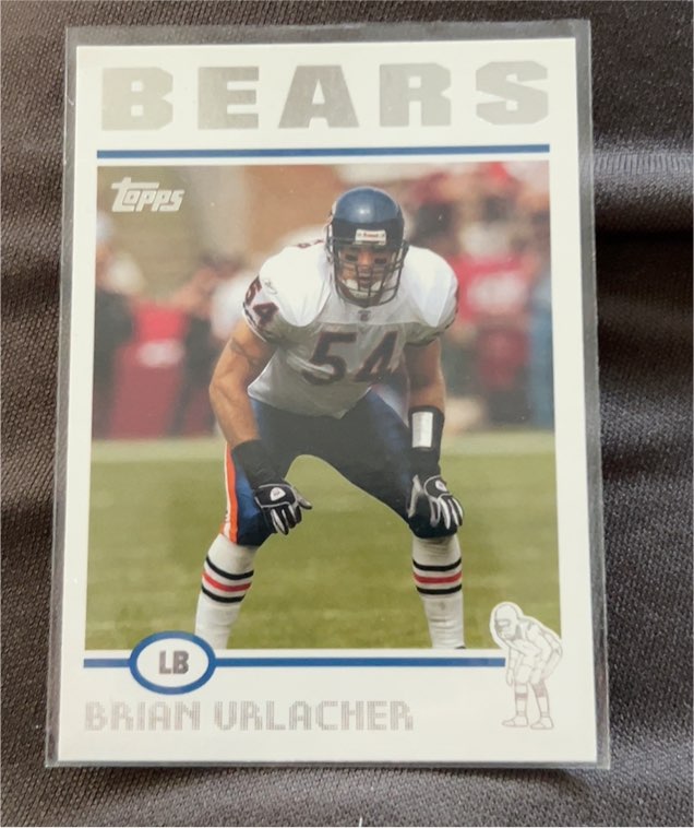 2004 Topps #21 Brian Urlacher — front