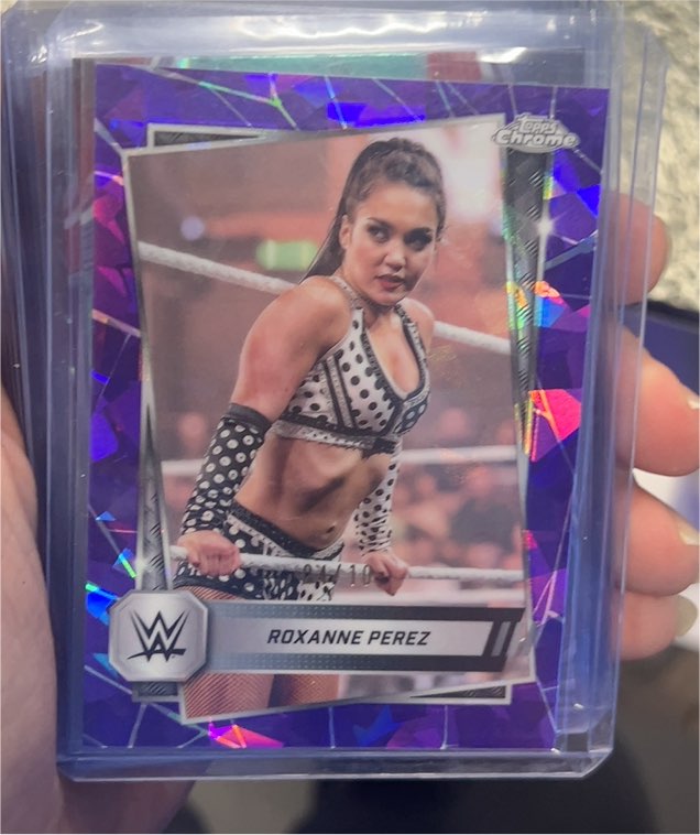 2025 Topps Chrome WWE #44 Roxanne Perez — front