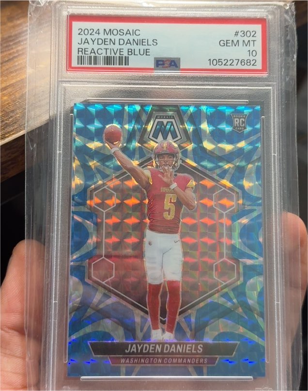 2024 Panini Mosaic #302 Jayden Daniels — front