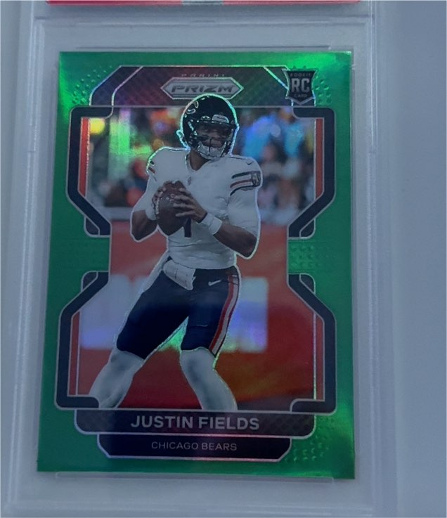 2021 Panini Prizm #334 Justin Fields — front