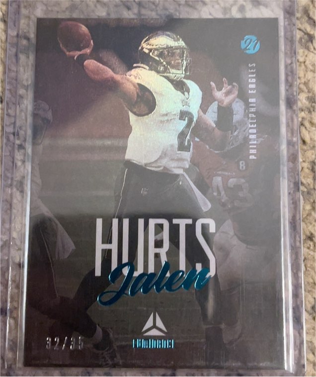 2021 Panini Chronicles Luminance #21 Jalen Hurts — front