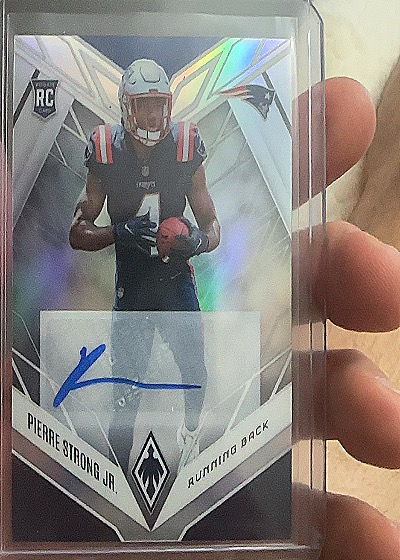 2022 Panini Phoenix #141 Pierre Strong Jr. Autographs Silver — front