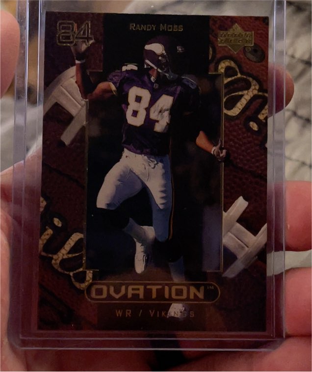 1999 Upper Deck Ovation #32 Randy Moss — front