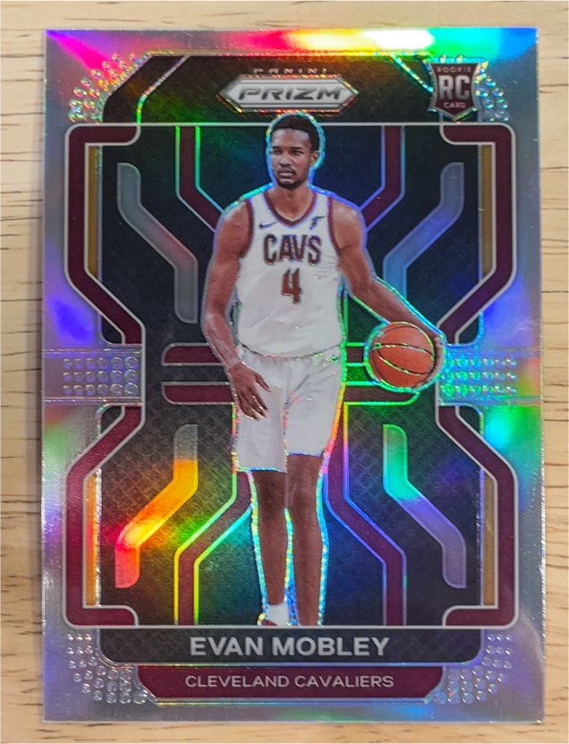 2021-22 Panini Prizm #325 Evan Mobley — front