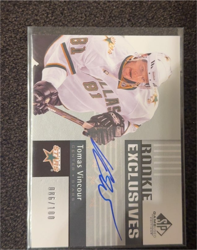 2011-12 SP Game Used Rookie Exclusives #086 Tomas Vincour — front