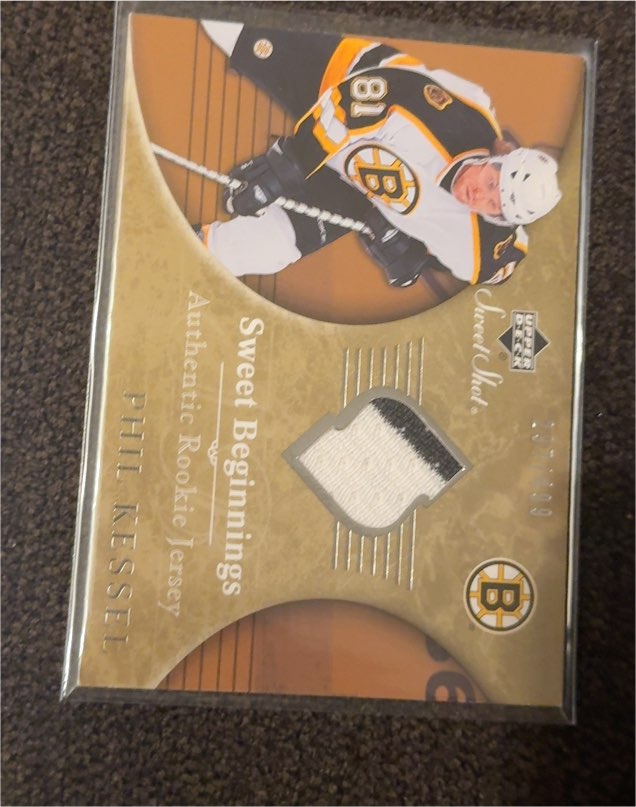 2006-07 Upper Deck Sweet Shot Beginnings Jersey #104 Phil Kessel Rookie RC — front