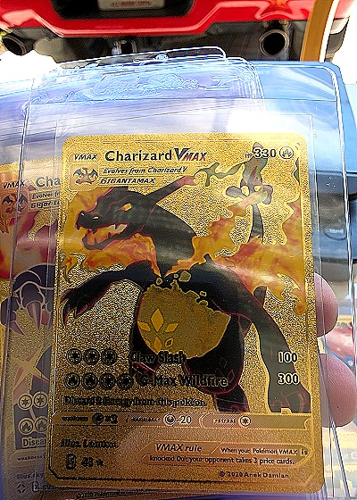 2020 Pokémon #43 Charizard VMAX — front