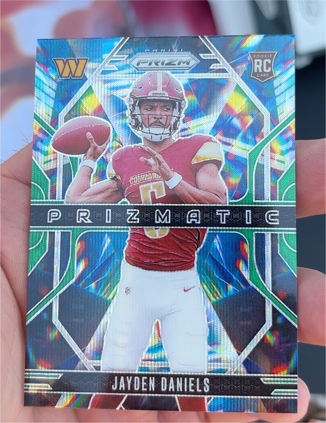 2024 Panini Prizm #3 Jayden Daniels — front