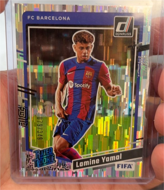 2023-24 Donruss #177 Lamine Yamal — front