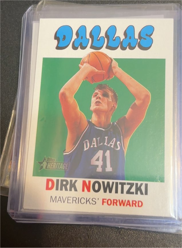 2000-01 Topps Heritage #193 Dirk Nowitzki — front