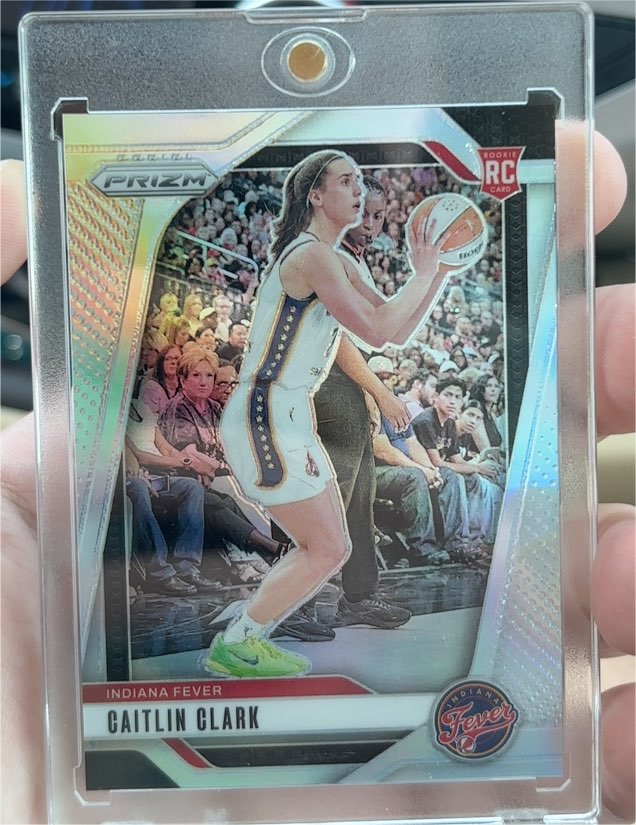 2024 Panini Prizm WNBA #22 Caitlin Clark Rookie Indiana Fever — front