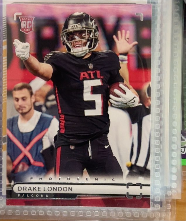 2022 Panini Chronicles Photogenic #PH-39 Drake London — front