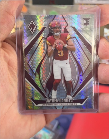 2024 Panini Phoenix #198 Jayden Daniels — front