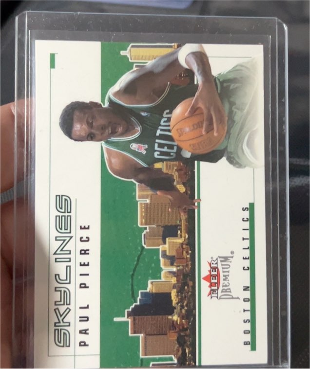 2002-03 Fleer Premium Skylines Paul Pierce — front