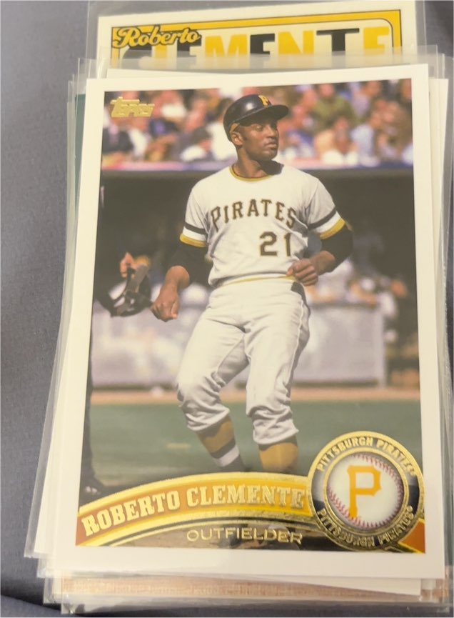 2021 Topps Archives #242 Roberto Clemente — front