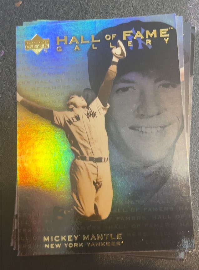 2001 Upper Deck Hall of Fame Gallery #G7 Mickey Mantle — front