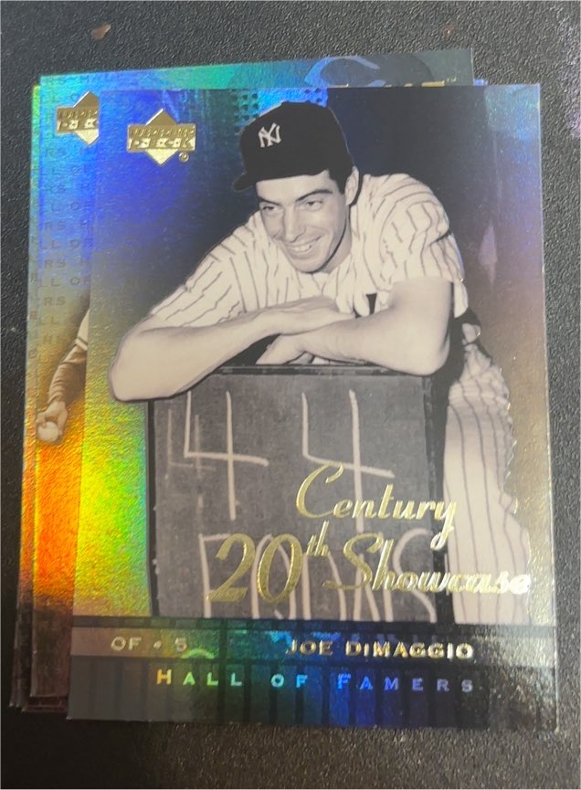 2001 Upper Deck Hall of Famers 20th Century Showcase #S2 Joe DiMaggio — front
