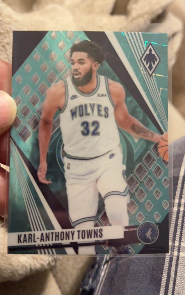 2023-24 Panini Phoenix #165 Karl-Anthony Towns — front