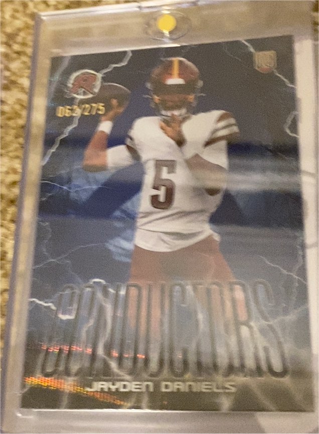 2024 Topps Resurgence #C-6 Jayden Daniels — front