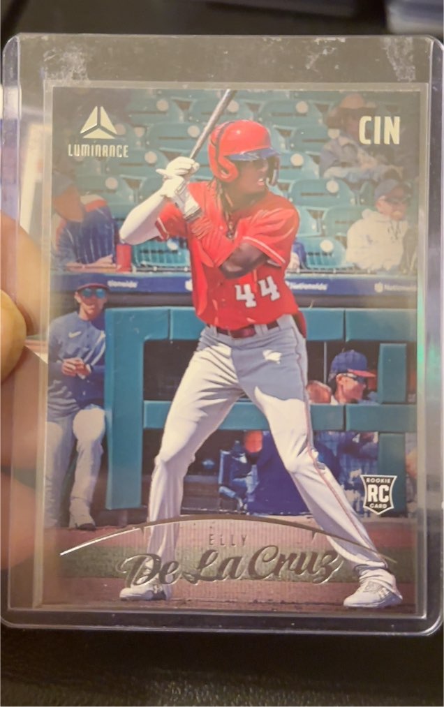 2023 Panini Chronicles Luminance #25 Elly De La Cruz — front