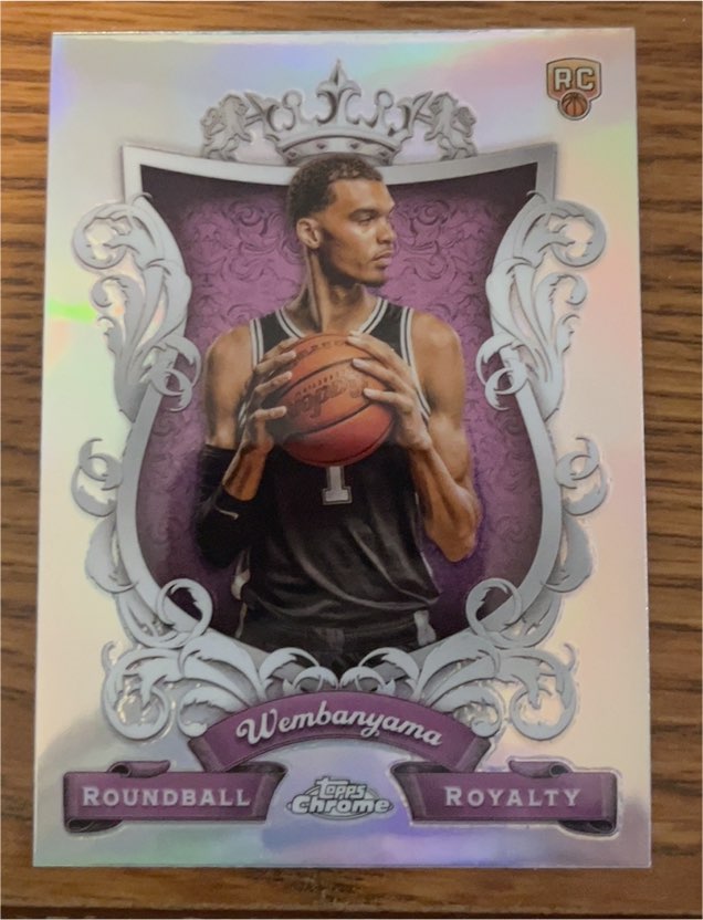 2023-24 Topps Chrome #RR-26 Victor Wembanyama Roundball Royalty Refractor Rookie — front