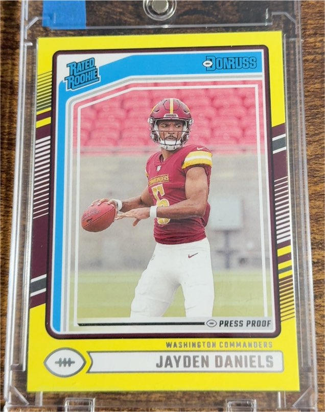 2024 Panini Donruss #389 Jayden Daniels — front