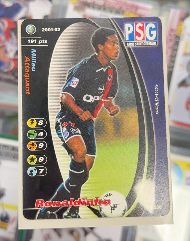 2001-02 Wizards of the Coast France #191 Ronaldinho — front
