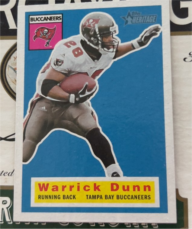2001 Topps Heritage #10 Warrick Dunn — front