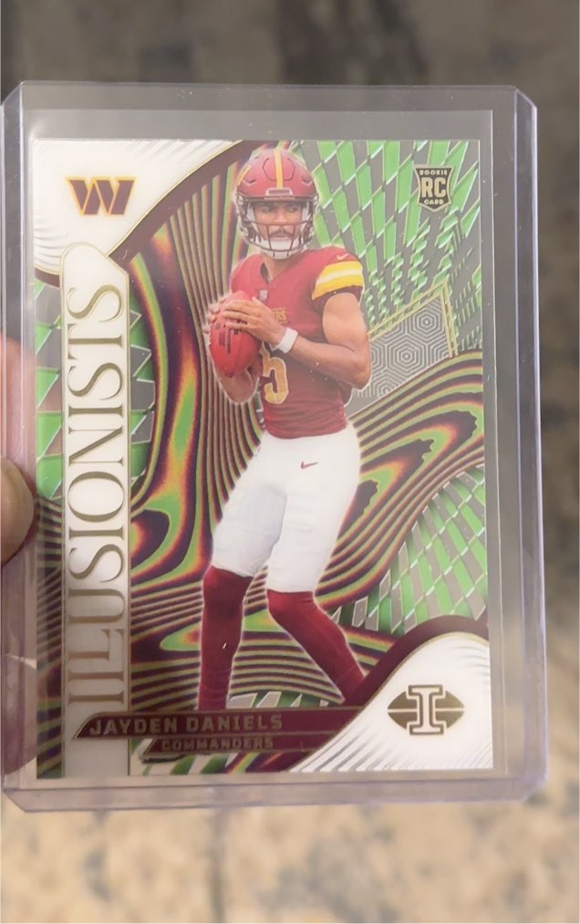 2024 Panini Illusions #3 Jayden Daniels Illusionists — front
