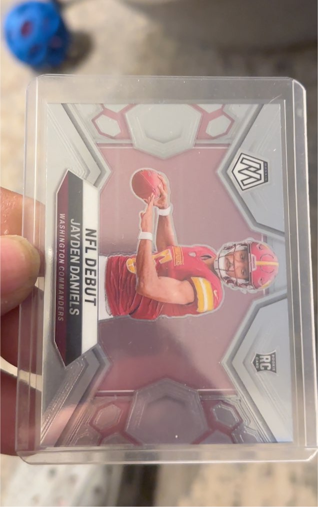 2024 Panini Mosaic NFL Debut #272 Jayden Daniels — front