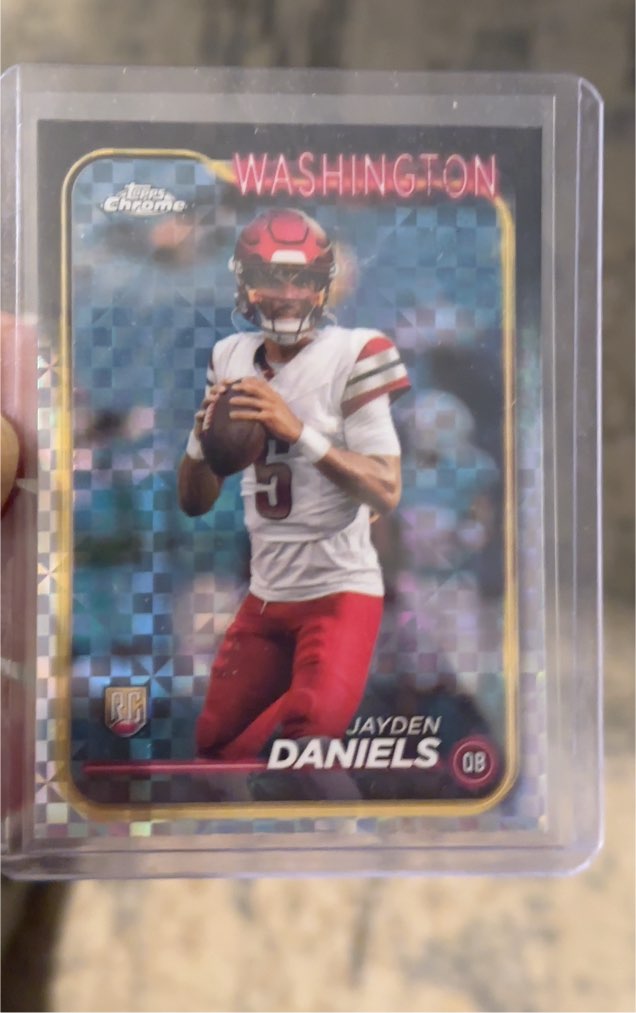 2024 Topps Chrome #201 Jayden Daniels — front