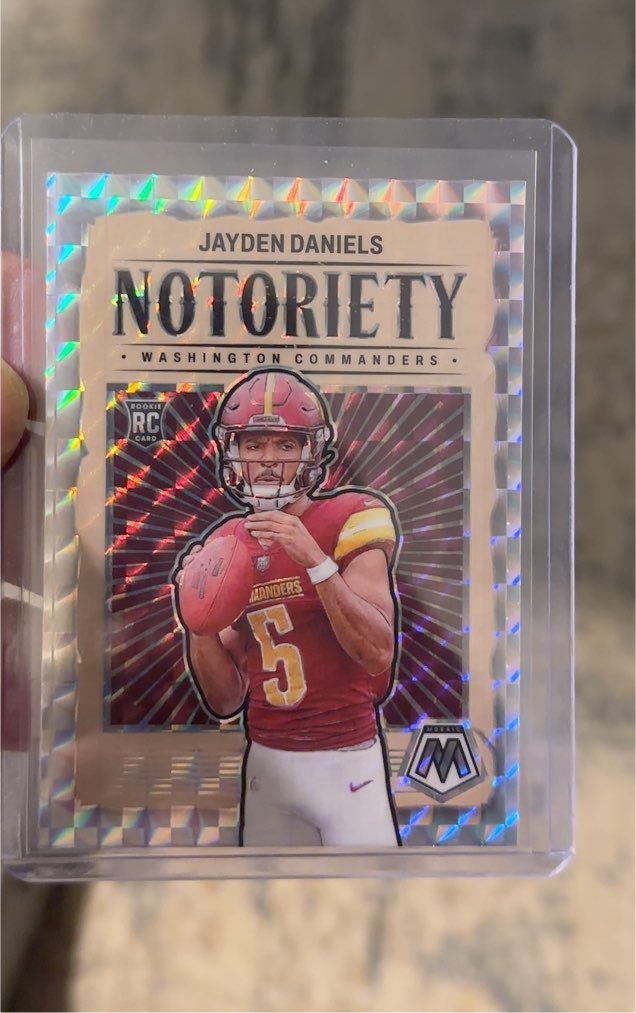 2024 Panini Mosaic #19 Jayden Daniels Notoriety — front