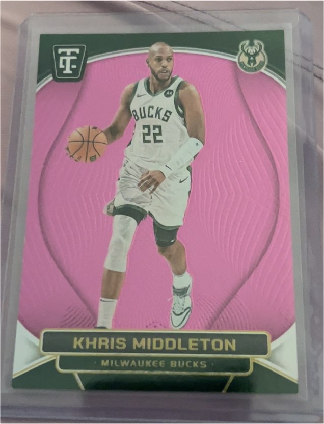 2024-25 Panini Totally Certified #69 Khris Middleton — front